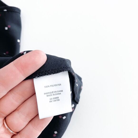 Reitmans Womens Twist Front Square Dot Sleeveless Top Black Size 3X - Picture 6 of 8